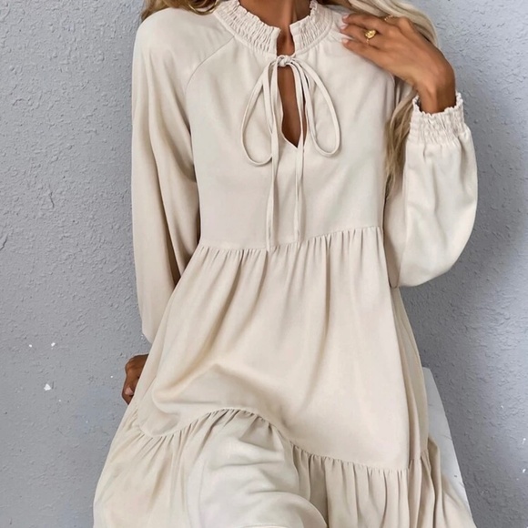 SHEIN fluttering dress - Picture 3 of 8